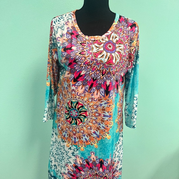 suvimuga Dresses & Skirts - suvimuga green & peach medallion pocket 3/4 sleeves swing dress size L.